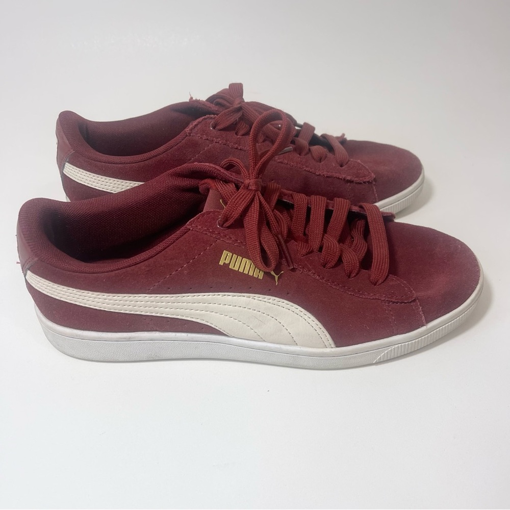 Women’s Puma Court Star Maroon Suede Size 9
